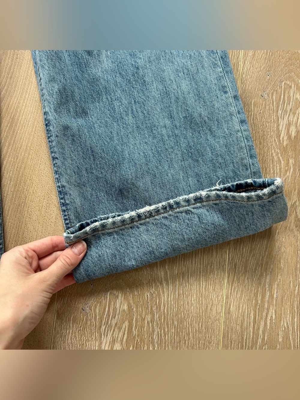 Aritzia Denim Forum The Farrah Hi-Rise Wide Leg Jean 30L Blue Denim Size 26 - Picture 14 of 15